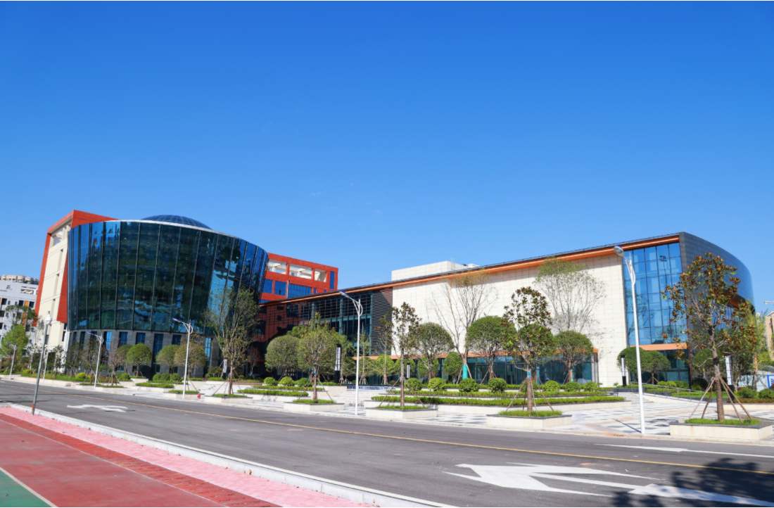 川北幼儿师范高等专科学校公共B体育官方网站
系统项目案例(图2) 川北幼儿师范高等专科学校公共B体育官方网站
系统项目案例(图2)